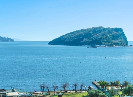 Apartment mit zwei Schlafzimmern in Budva, Verkauf Wohnung in Becici, Haus in Montenegro kaufen