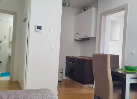 Apartment mit einem Schlafzimmer in Rafailovici, Wohnung mit Meerblick zum Verkauf in Montenegro, Wohnung in Becici kaufen, Haus in Region Budva kaufen