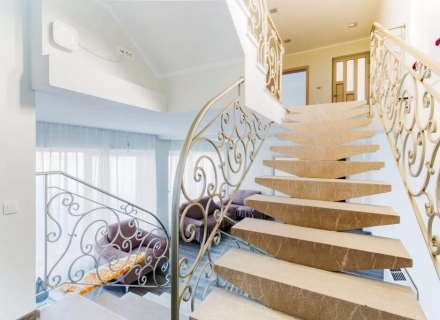 Birinci Deniz Hattı üzerinde modern villa, Krasici, Karadağ Villa Fiyatları Karadağ da satılık ev, Montenegro da satılık ev, Karadağ satılık villa