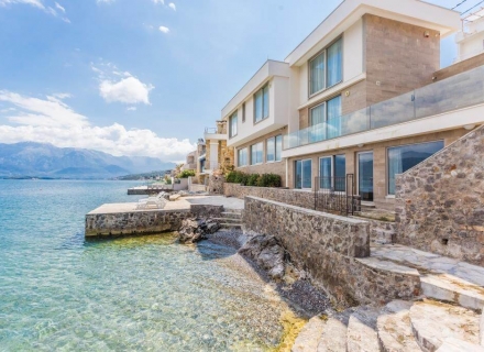 Moderne Villa in der ersten Meereslinie, Krasici, Montenegro Immobilien, Immobilien in Montenegro