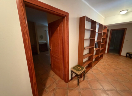 Kamena vila na obali mora na prodaju u Lepetanima, Tivat, kuća blizu mora Crna Gora, kuća Crna Gora prodaja, kuća Crna Gora