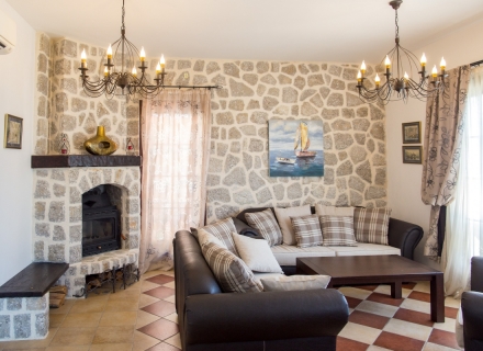 Kotor Körfezi'nde lüks lüks villa, Dobrota satılık müstakil ev, Dobrota satılık müstakil ev, Kotor-Bay satılık villa