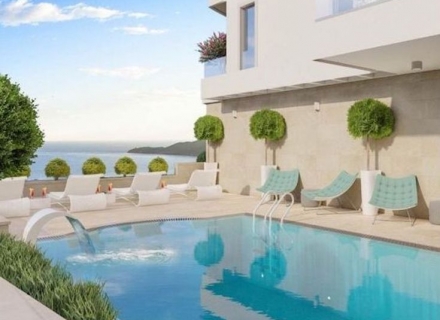 Panoramakomplex mit Swimmingpool in Becici, Hotel in Montenegro zum Verkauf, Hotelkonzeptwohnungen zum Verkauf in Becici
