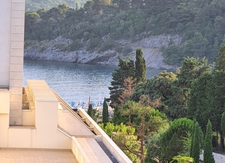 Moderan stan u Bečićima sa pogledom na more, prodaja stanova u Crnoj Gori, stanovi za izdavanje u Becici, prodaja stanova