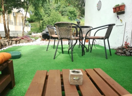 Slatka kuća u Bečićima sa pogledom na more, Becici kuća kupiti, kupiti kuću u Crnoj Gori, kuća s pogledom na more u Crnoj Gori