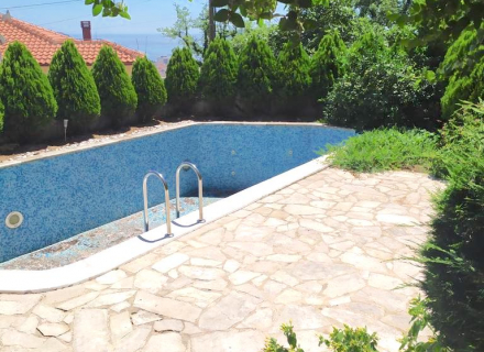 Budva'da Deniz Manzaralı Güzel Ev., Karadağ Villa Fiyatları Karadağ da satılık ev, Montenegro da satılık ev, Karadağ satılık villa