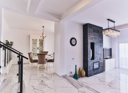 Exklusive Villen in 1 Meereslinie in Utjeha, Haus in der Nähe des Meeres Montenegro, Haus Kaufen in Region Bar and Ulcinj