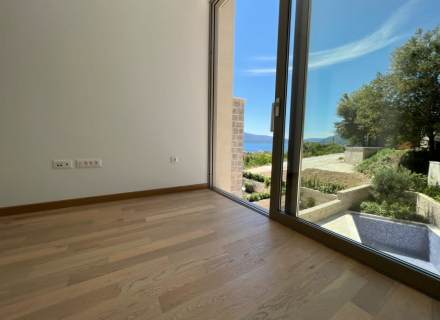 Tivat'ta modern şehir evi, Region Tivat satılık müstakil ev, Region Tivat satılık müstakil ev