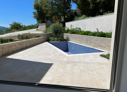 Moderni Taunhouse u Tivat, Nekretnine Crna Gora, nekretnine u Crnoj Gori, Region Tivat prodaja kuća