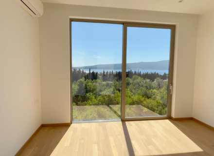 Tivat'ta modern şehir evi, Karadağ Villa Fiyatları Karadağ da satılık ev, Montenegro da satılık ev, Karadağ satılık villa