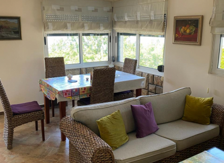Villa mit wunderschönem Grundstück und Swimmingpool in Ratac, Bar, Region Bar and Ulcinj Hausverkauf, Bar Haus kaufen, Haus in Montenegro kaufen