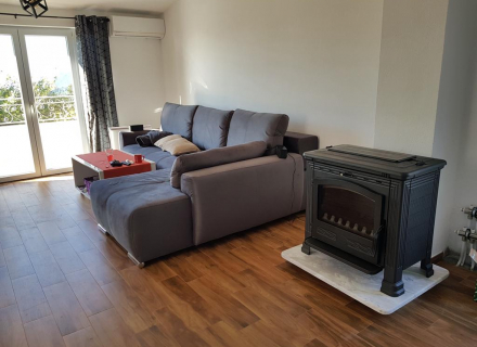 Kuća u Sutomoru je idealna za izdavanje apartmana kao mini hotel., Bar kuća kupiti, kupiti kuću u Crnoj Gori, kuća s pogledom na more u Crnoj Gori