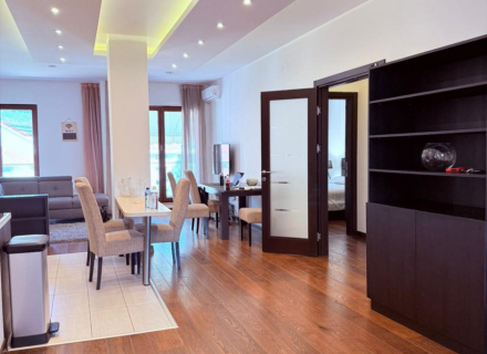 Zwei-Zimmer-Wohnung in Budva, nur 50 m vom Meer entfernt, Wohnungen in Montenegro kaufen, Wohnungen zur Miete in Budva kaufen