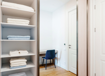 Apartament z dwiema sypialniami w Becici z widokiem na morze, mieszkania do wynajęcia w Becici kup, mieszkania Na sprzedaż w Czarnogórze, mieszkania w Czarnogórze sprzedaż