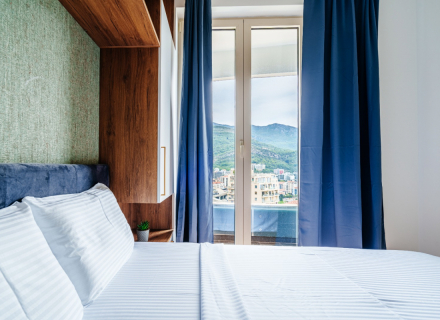 Apartament z dwiema sypialniami w Becici z widokiem na morze, apartament z widokiem na morze Na sprzedaż w Czarnogórze, kupić mieszkanie w Becici, dom w Region Budva kup