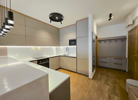 Apartament z trzema sypialniami w Budvie z widokiem na miasto, apartamenty w Czarnogórze, apartamenty o wysokim potencjale wynajmu w Czarnogórze kupić, apartamenty w Czarnogórze kupić