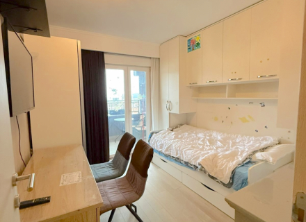 Trzypokojowy apartament w Budvie z widokiem na miasto., mieszkanie na sprzedaż w Region Budva, sprzedam mieszkanie w Budva, kup dom w Czarnogórze