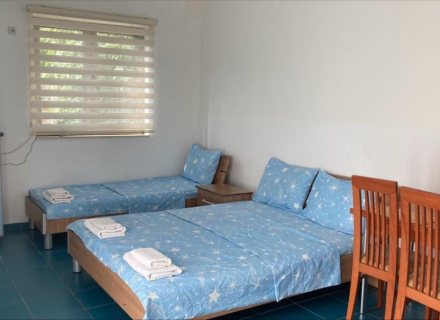Vila sa apartmanima u Bečićima, prodaja kuća Crna Gora, kupiti vilu u Region Budva, vila blizu mora Becici