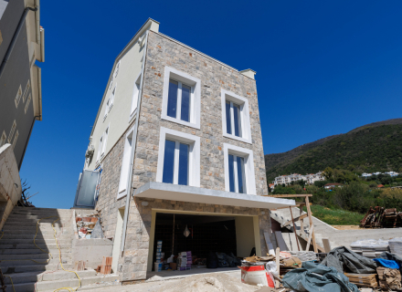 Moderne Maisonette-Wohnung in Đenovići zu verkaufen – in der Nähe von Portonovi, Wohnungen in Montenegro, Wohnungen mit hohem Mietpotential in Montenegro kaufen