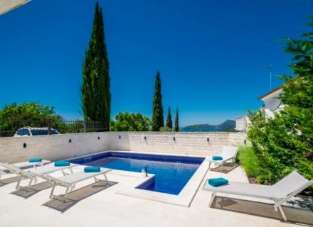 Moderne Villa in Lustica, Haus mit Meerblick zum Verkauf in Montenegro, Haus in Montenegro kaufen