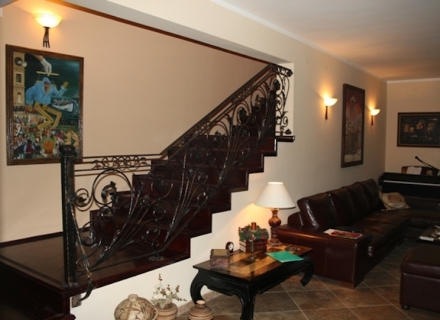 Villa u Kavac, kuća blizu mora Crna Gora, kuća Crna Gora prodaja, kuća Crna Gora