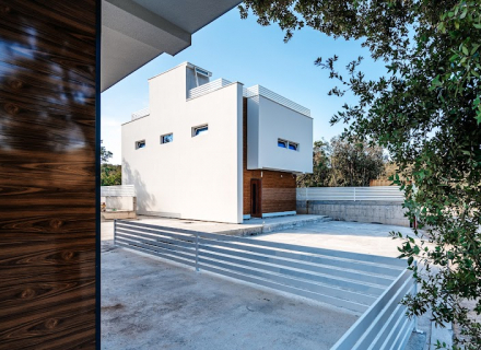 Moderne Villen in Krimovica, Haus mit Meerblick zum Verkauf in Montenegro, Haus in Montenegro kaufen