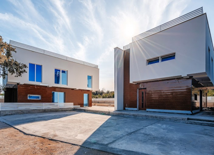 Moderne Villen in Krimovica, Villa in Region Budva kaufen, Villa in der Nähe des Meeres Becici
