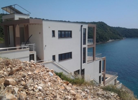 Kendi plajı ile harika villa, Region Bar and Ulcinj satılık müstakil ev, Region Bar and Ulcinj satılık villa