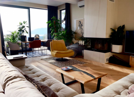 Neues schönes Projektmittelgroße zweistöckige Villa für 1 Familie in Tivat, Haus mit Meerblick zum Verkauf in Montenegro, Haus in Montenegro kaufen