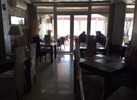 Denize Yakın Harika Restoran, Kotor da Satılık Hotel, Karadağ da satılık otel, karadağ da satılık oteller