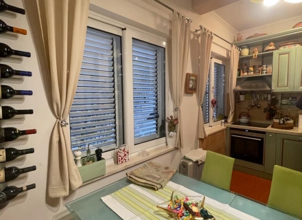 Dubleks lüks daire üç yatak odalı Herceg Novi'de, Baosici da satılık evler, Baosici satılık daire, Baosici satılık daireler