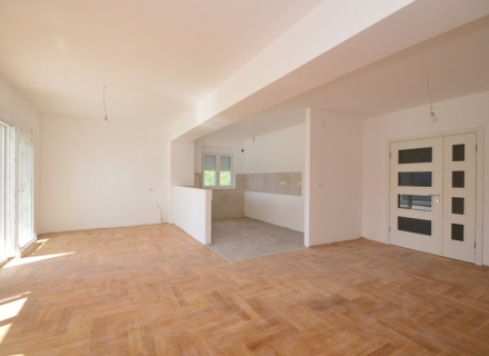 Herceg Novi'de lüks daire, Karadağ satılık evler, Karadağ da satılık daire, Karadağ da satılık daireler