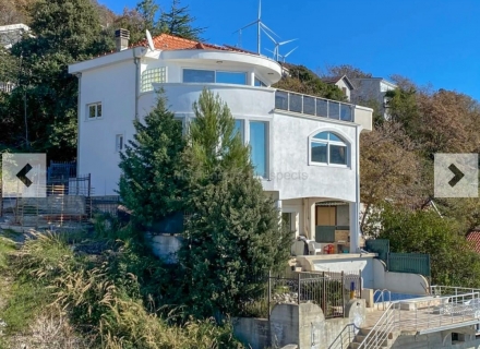 Schöne Villa mit Privatstrand hinter der Bar, Montenegro Immobilien, Immobilien in Montenegro