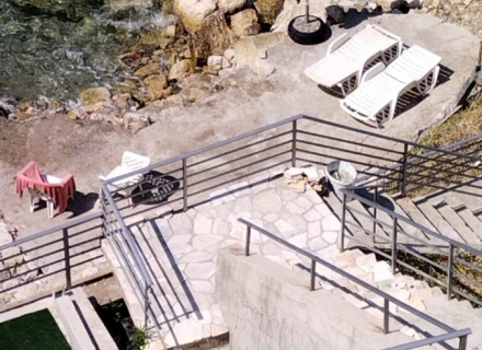 Prelepa vila sa privatnom plažom iza Bara, prodaja kuća Crna Gora, kupiti vilu u Region Bar and Ulcinj, vila blizu mora Bar