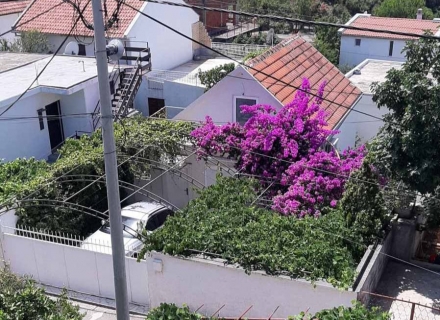 Udobna kuća u Utehi, Nekretnine Crna Gora, nekretnine u Crnoj Gori, Region Bar and Ulcinj prodaja kuća