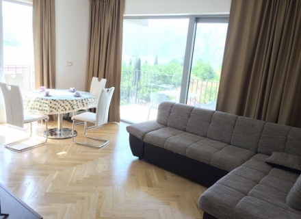 Yeni bir kompleks olan Dobrota'da iki yatak odalı daire, Karadağ da satılık ev, Montenegro da satılık ev, Karadağ da satılık emlak