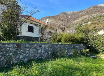 Gemütliches einstöckiges Haus in ruhiger Lage, Kamenari, Villa in Herceg Novi kaufen, Villa in der Nähe des Meeres Baosici