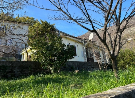 Gemütliches einstöckiges Haus in ruhiger Lage, Kamenari, Haus mit Meerblick zum Verkauf in Montenegro, Haus in Montenegro kaufen
