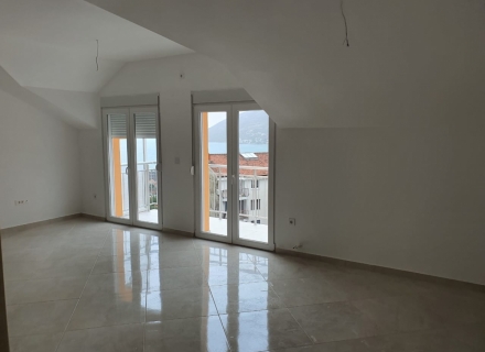 Geniş daire Herceg Novi, Igalo, Karadağ da satılık ev, Montenegro da satılık ev, Karadağ da satılık emlak