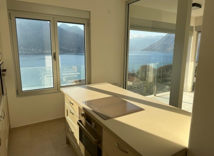 Luxusapartment mit zwei Schlafzimmern mit Panoramablick auf die Bucht von Kotor, Dobrota, Wohnungen in Montenegro, Wohnungen mit hohem Mietpotential in Montenegro kaufen