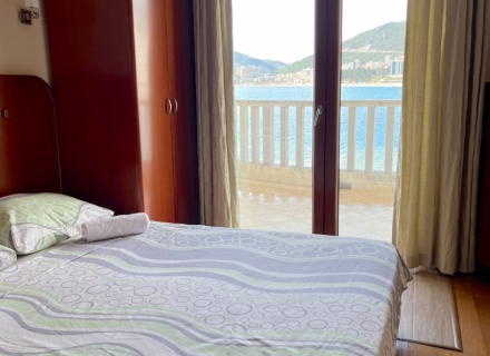 Apartment mit einem Schlafzimmer in Rafailovici, Frontlinie, Wohnungen in Montenegro, Wohnungen mit hohem Mietpotential in Montenegro kaufen