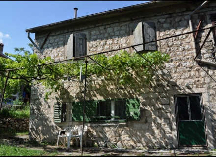 Dobrota, Kotor'da taş ev, Karadağ Villa Fiyatları Karadağ da satılık ev, Montenegro da satılık ev, Karadağ satılık villa