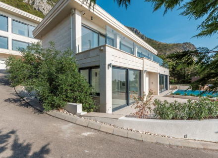 Tudorovici'de panoramik deniz manzaralı sevimli villa, Karadağ Villa Fiyatları Karadağ da satılık ev, Montenegro da satılık ev, Karadağ satılık villa