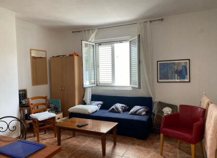 Kuća 10 metara od mora, Seljanovo, Tivat, Bigova kuća kupiti, kupiti kuću u Crnoj Gori, kuća s pogledom na more u Crnoj Gori