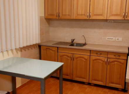 Dom z pięcioma niezależnymi apartamentami – Lastva Grbaljska, Budva, Nieruchomości Czarnogóra, nieruchomości w Czarnogórze, Region Budva dom sprzedaż