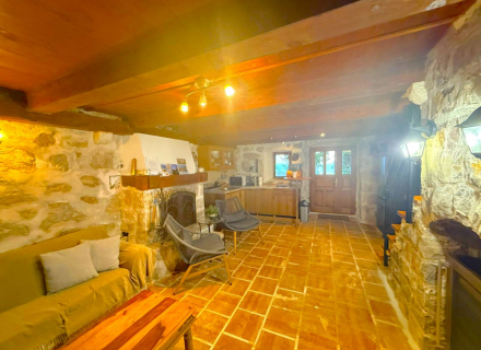Szeregowiec w Reževićach z panoramicznym widokiem na morze, dom blisko morza Czarnogóra