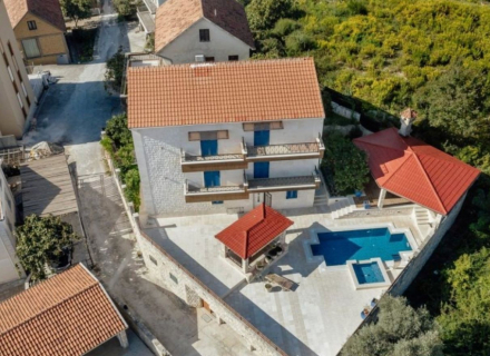 Luksuzna vila u Tivtu sa odličnim pogledom, Region Tivat kupiti kuću, Bigova kuća prodaja