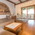Luxurious apartment with a garden and a terrace, located near the sea in Herceg Novi .