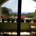 Prostrana kuća sa pogledom na more Petrovac, selo Buljarica, prodaja kuća Crna Gora, kupiti vilu u Region Budva, vila blizu mora Becici