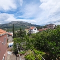 Beautiful house with mountain view in Dobra Voda, house near the sea Montenegro